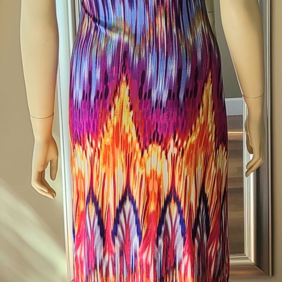 AMAZING LONG DRESS WITH BRIGHT COLORS - Picture 9 of 9